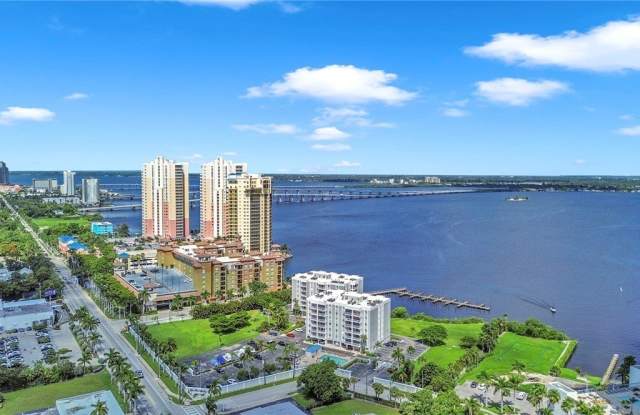 2885 Palm Beach Boulevard unit: 101