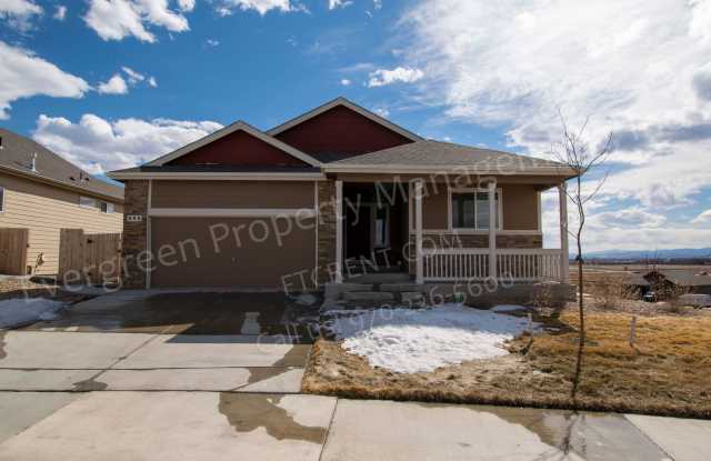 Fantastic 4 bedroom in Loveland, CO - 898 West 64th Street, Loveland, CO 80538