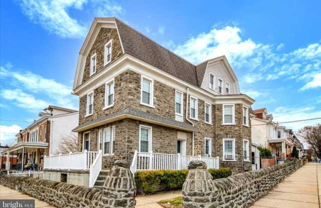 Photo of 274 ROXBOROUGH Avenue unit: 3R