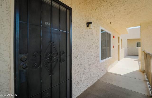 7474 E EARLL Drive unit: 309