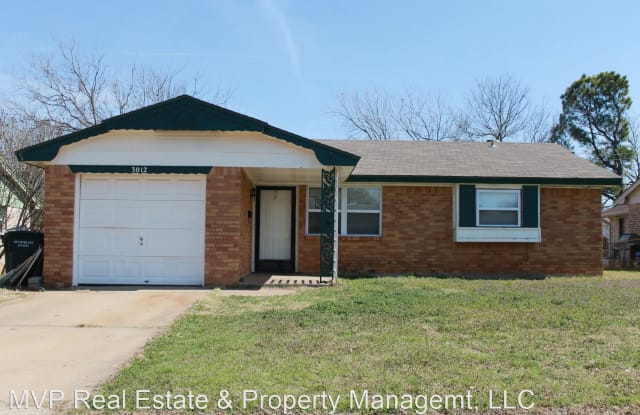 3012 Lazy Ln - 3012 Lazy Lane, Del City, OK 73115