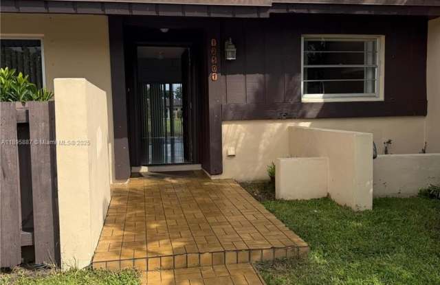 12507 SW 110th S Canal St Rd