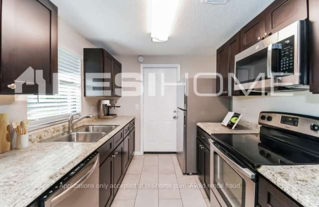 1968 Radcliffe Drive East