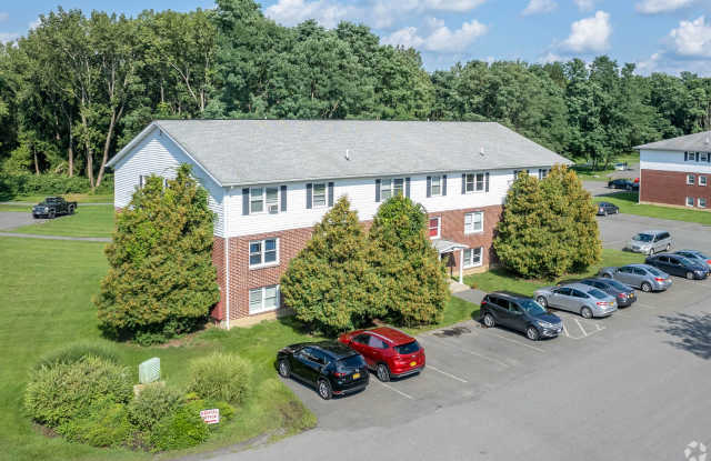 Country Gardens Apartments