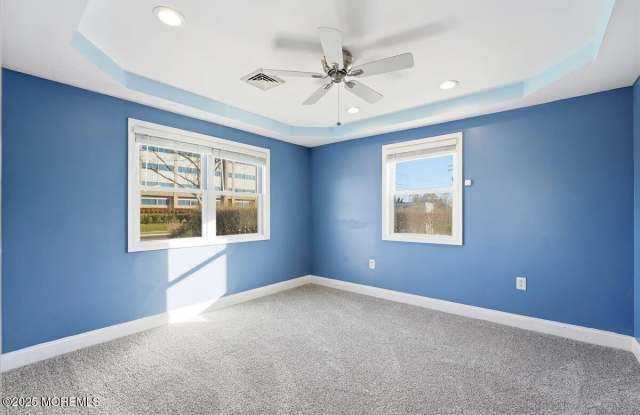 Photo of 674 Park Avenue