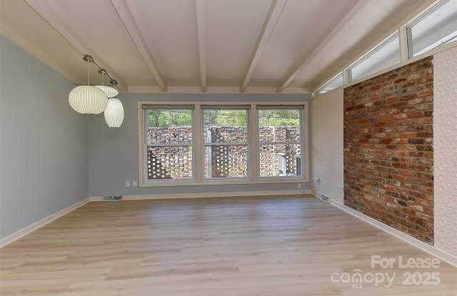 3111 Spring Valley Road