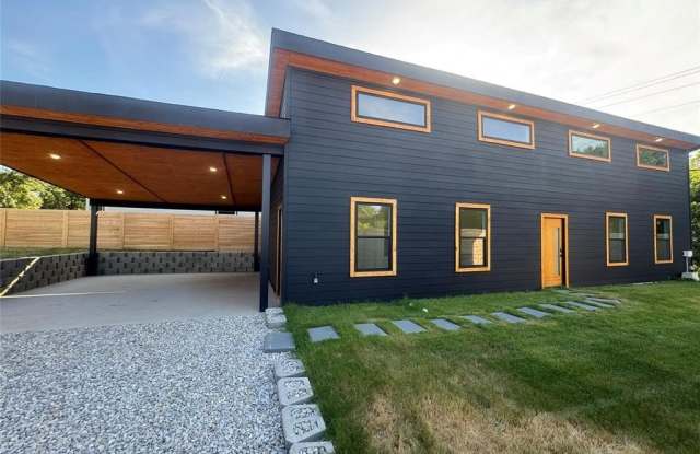 Photo of 2806 Beechwood Street