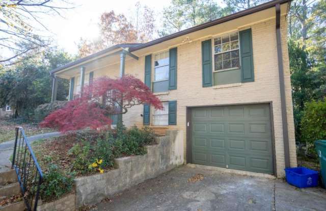2652 Rolling View Drive