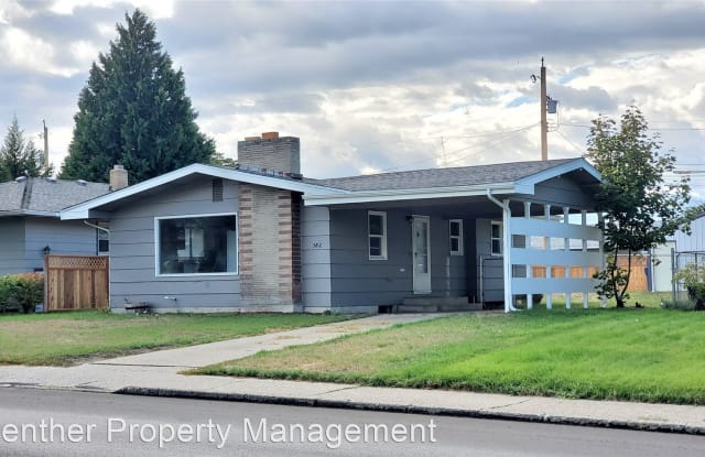 5821 N Ash - 5821 North Ash Street, Spokane, WA 99205