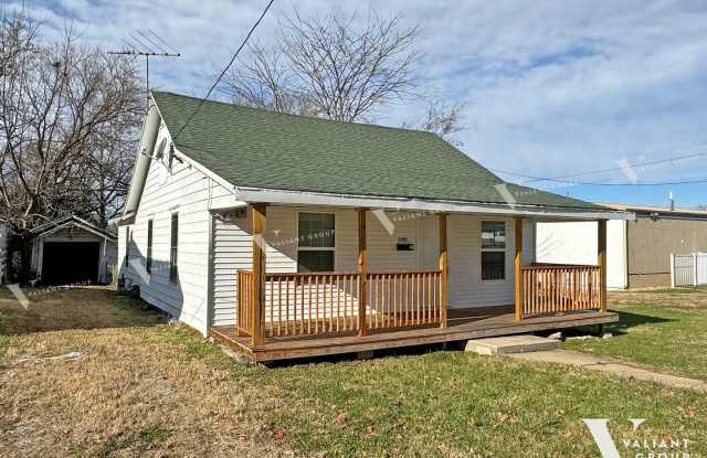 Charming Ranch-Style, Three-Bedroom, One-Bathroom Rental Home in North Springfield