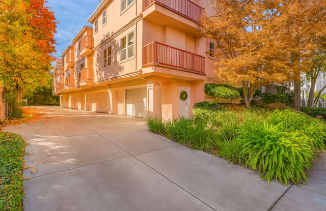 Photo of 734 Chestnut St. #3