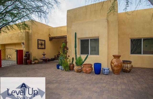 10647 East George Brookbank Place - 10647 East George Brookbank Place, Tucson, AZ 85747