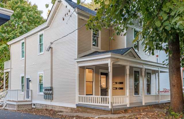 716 W Maxwell St, #3