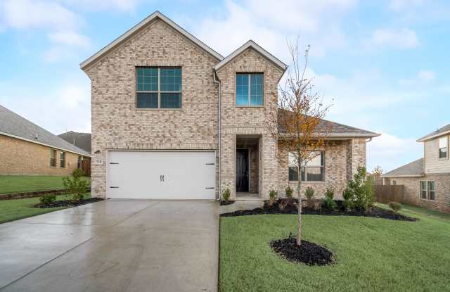 568 La Grange Dr
