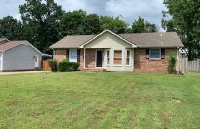 347 Erie Dr - 347 Erie Drive, Clarksville, TN 37040