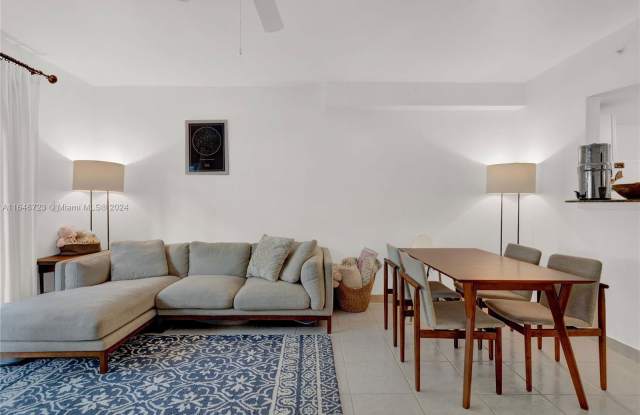 123 Southwest 17th Road