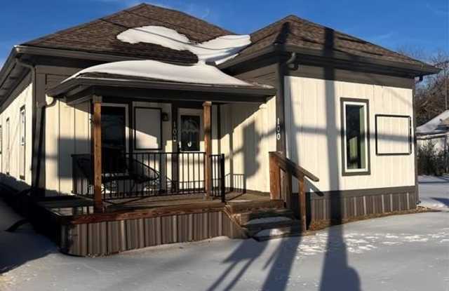 100 E Main St Street