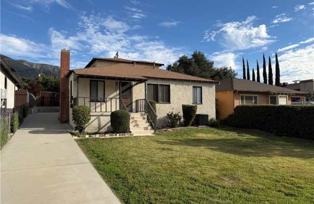 3357 Honolulu Avenue