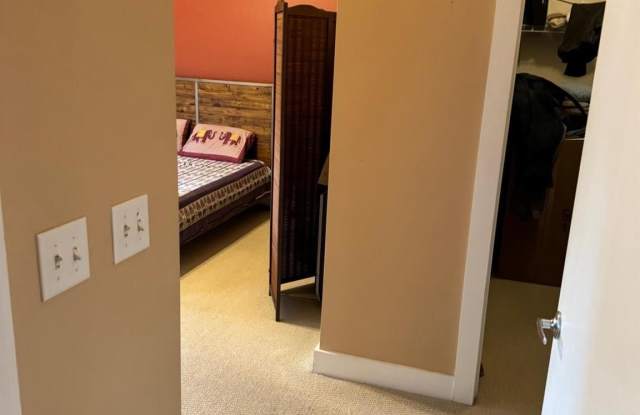 730 Davidson Street N