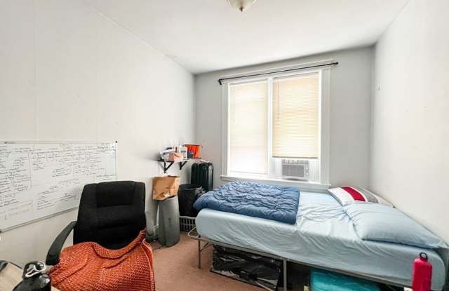 5 Bedroom in Brookline!