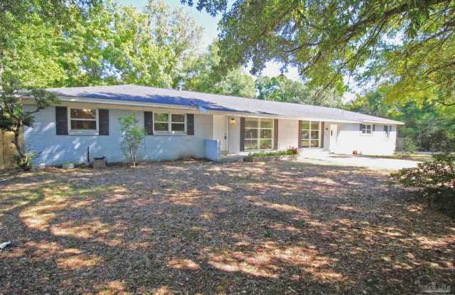 Photo of 4810 E Creighton Rd