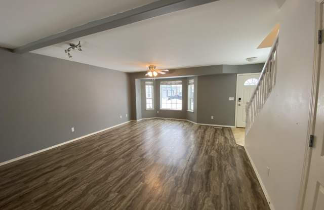 114 Rusty Allen Place