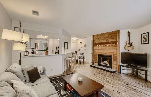 Nature Meets the City: Spacious  Elegant 1-BDR
