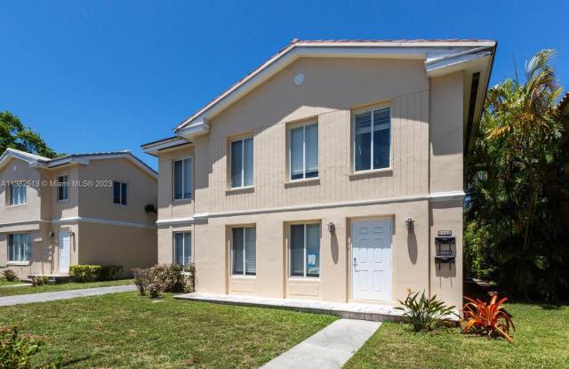 2880 S Le Jeune Rd