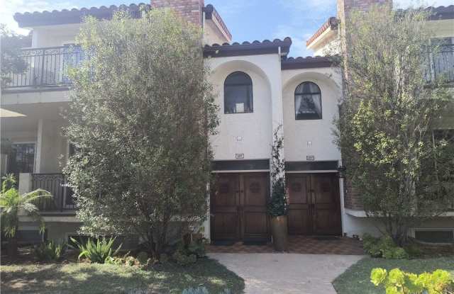 1209 S Catalina Avenue