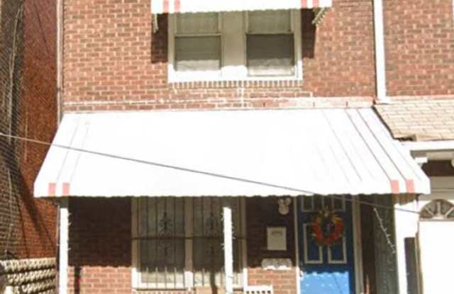 Photo of Four Bedroom House in Oakland!