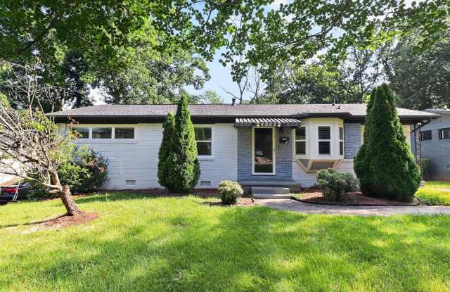 Beautiful 3 Bedroom Home Near Plaza Midwood!