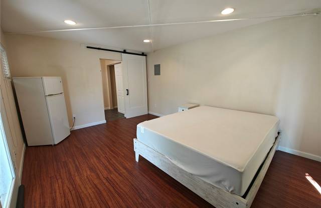 3232 Paty Drive unit: Studio