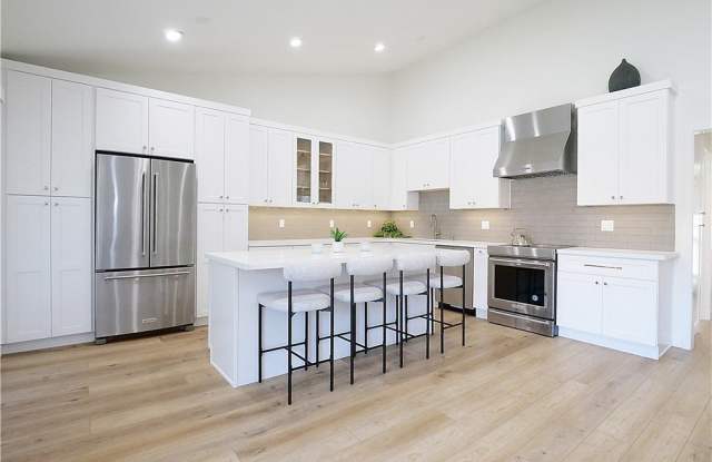 Photo of 822 Camino Real