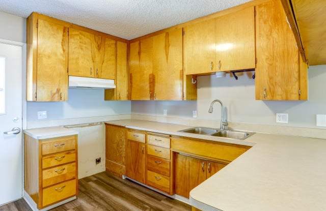 210 North College Avenue Unit A12