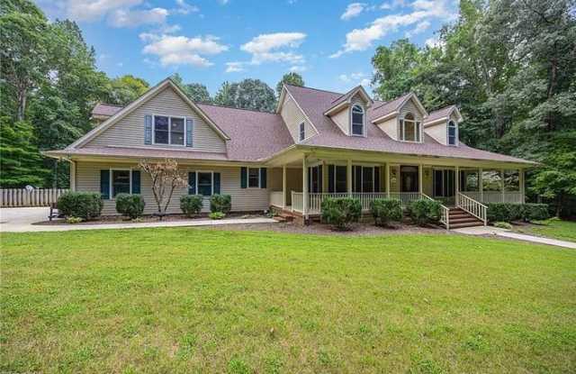 7208 Round Stone Court