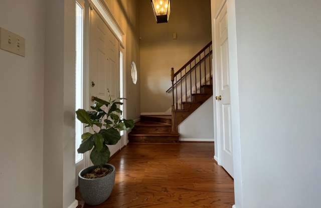 Spacious 3/3 Available For Move In Now