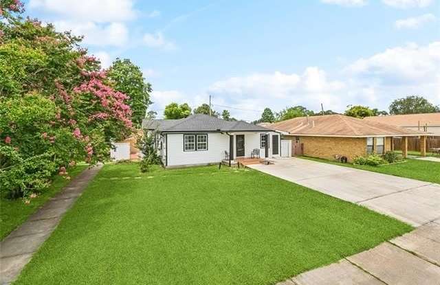 64 OLD HICKORY Avenue