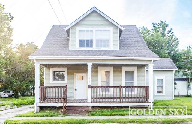 312 South Gharkey Street
