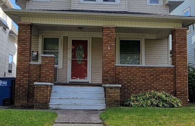 247 White St - 247 White Street, Toledo, OH 43605