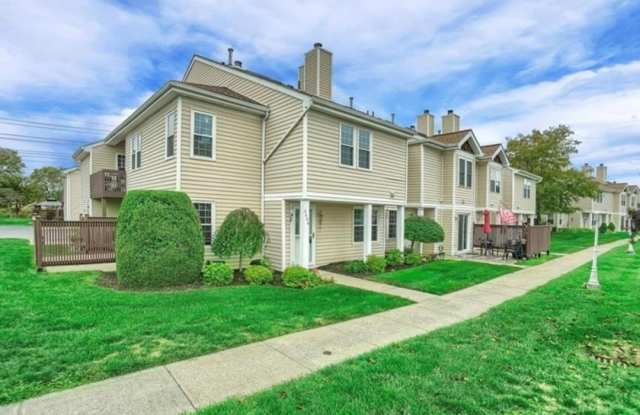 3404 Whispering Hills unit: 44260