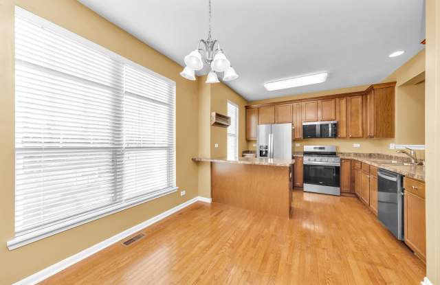 3345 KENTSHIRE Circle