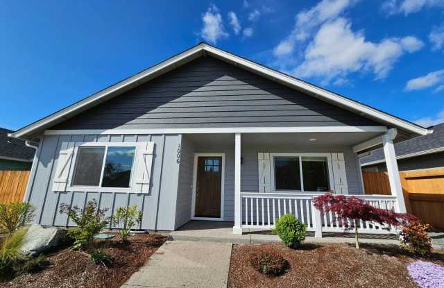 Newer Construction Close to Downtown Grants Pass