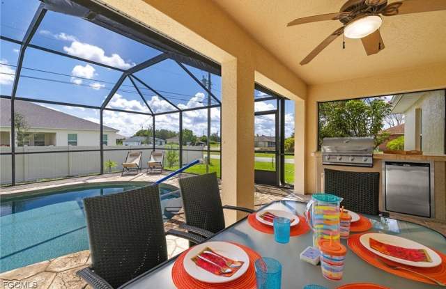 Photo of 1001 NE 6th Avenue