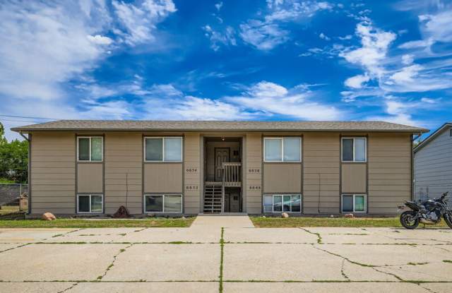 6654 Provincial Drive - 1