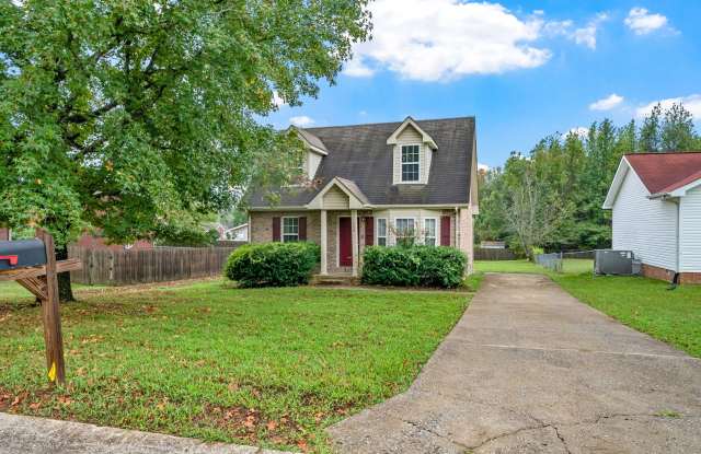 1 Bedroom Pet Friendly Home For Rent Near Dover Crossing!