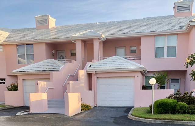4330 Pinebrook Circle