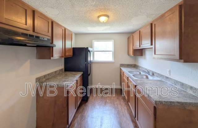 5202 La Ventura Ct E