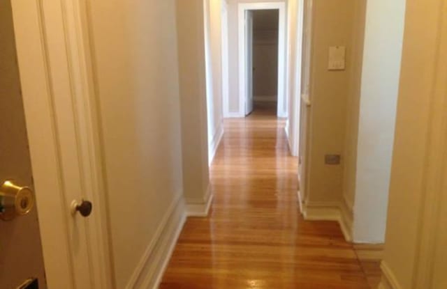 Photo of 1367 W ESTES AVE.