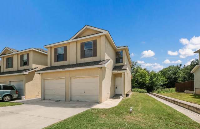 Photo of 10619 Mathom Lndg, UNIT 4