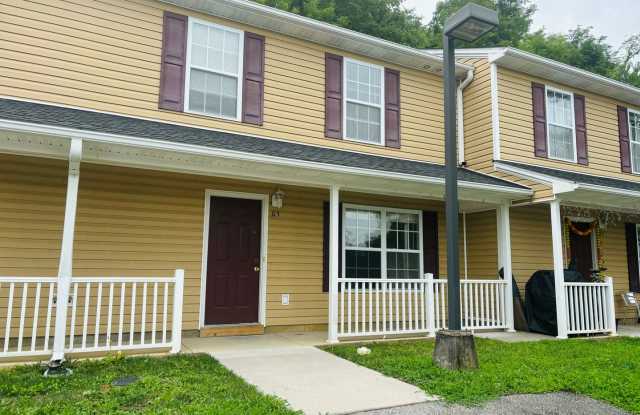 3 Bedroom 2.5 Half Bath Townhouse